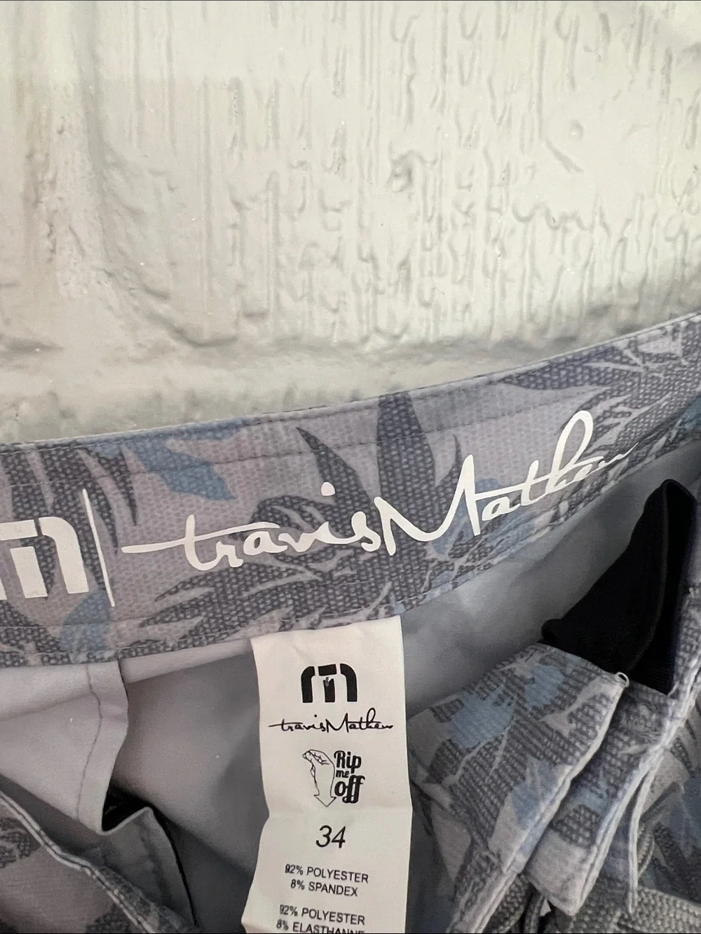 Travis Mathew Men's Floral Swim board Shorts Like New 34 waist